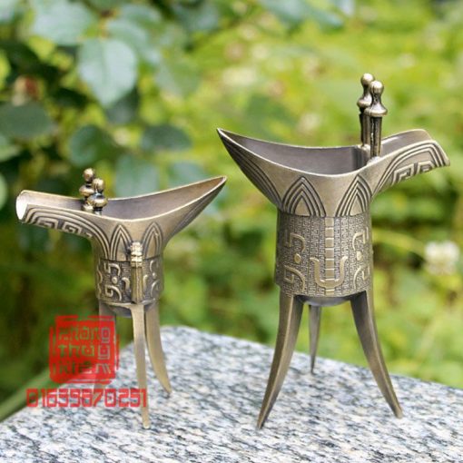 Ly rượu 3 chân giả cổ thời Tần