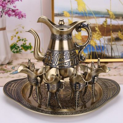 Bộ ấm ly 3 chân thời Tần - Vật phẩm trưng bày